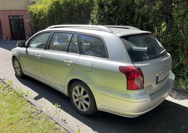 Toyota Avensis cena 8900 przebieg: 398000, rok produkcji 2007 z Gdynia małe 7